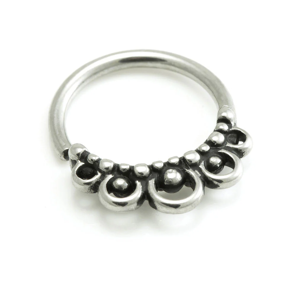 Steel Ball in Circle Seamless Ring