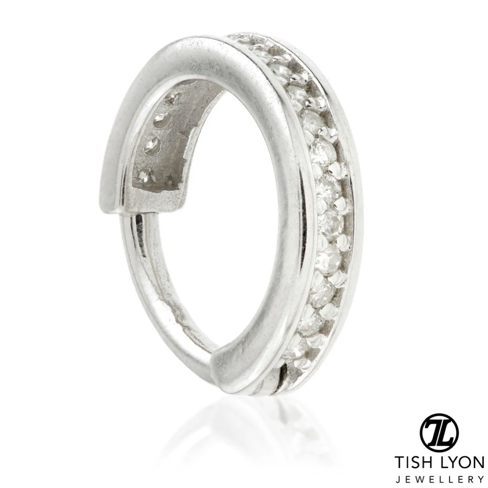 TL - 14ct Gold Diamond Channel Hinge Ring - Image 2